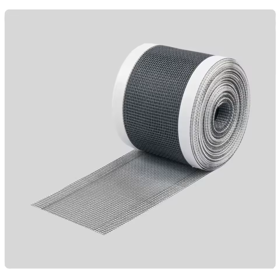 Mrežica – funkcionalni detalj Detalji mrežice za slivnik u tuš kabini - prikaz funkcionalnosti